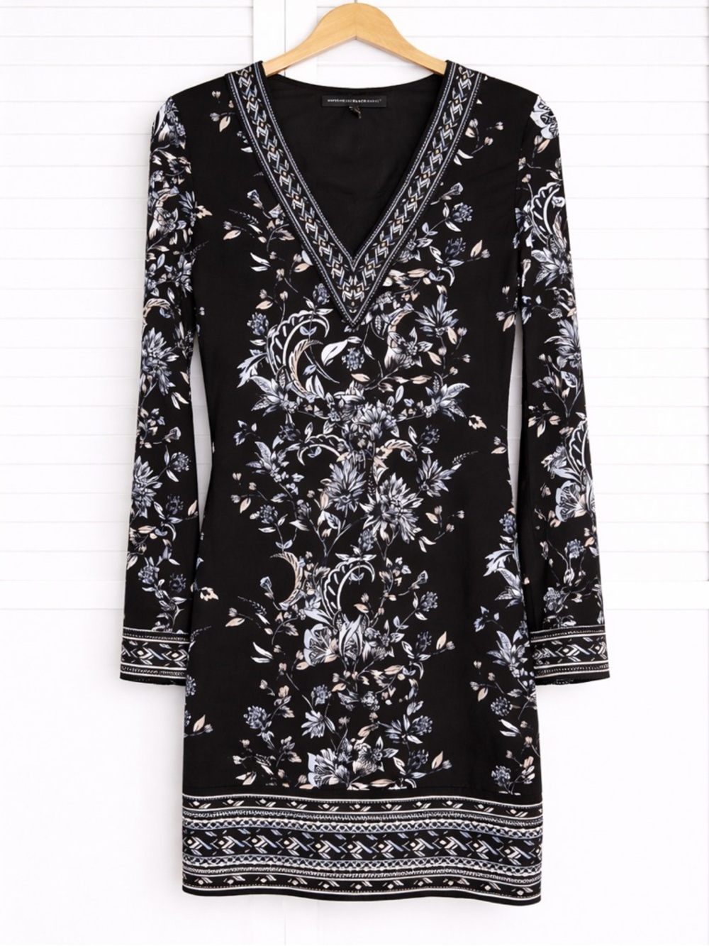 White House Black Market Embroidered Floral Dress Black V Neck Long Sleeve XS